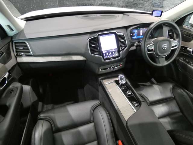 Volvo XC90 8