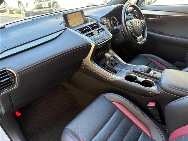 Lexus NX 3