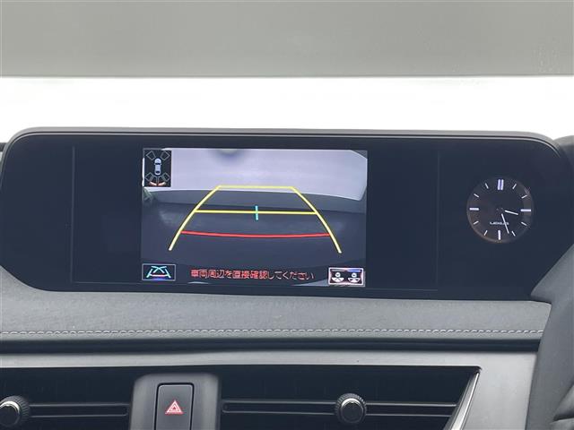 Lexus UX 5