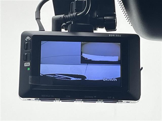 Lexus UX 8