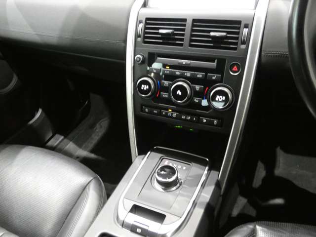 Land Rover Discovery Sport 11