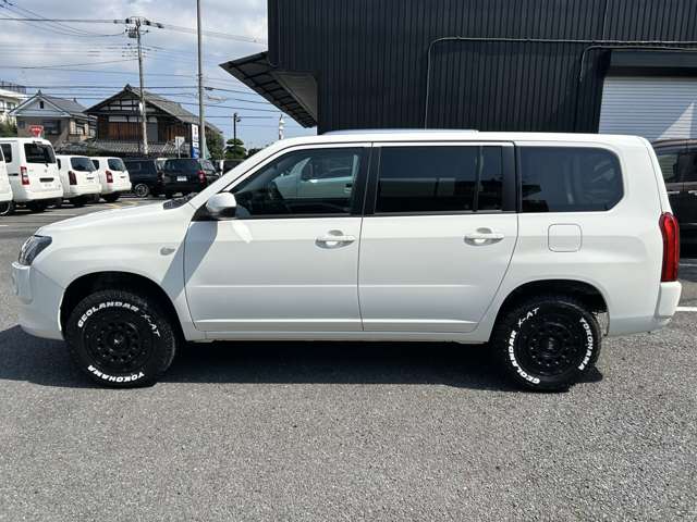 Toyota Probox Van 11
