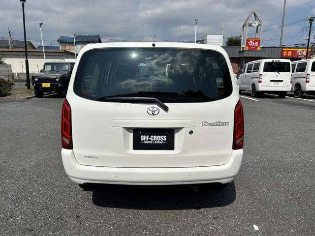 Toyota Probox Van 10