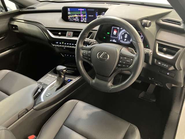 Lexus UX 4