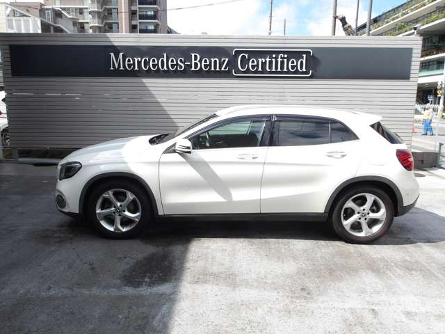 Mercedes-Benz GLA-Class 11