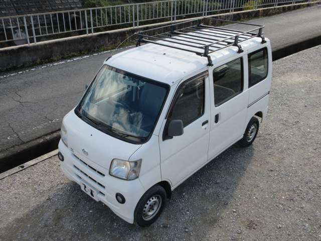 Daihatsu Hijet Cargo 3