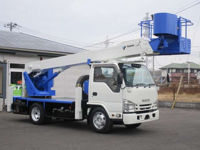 Isuzu Elf 2