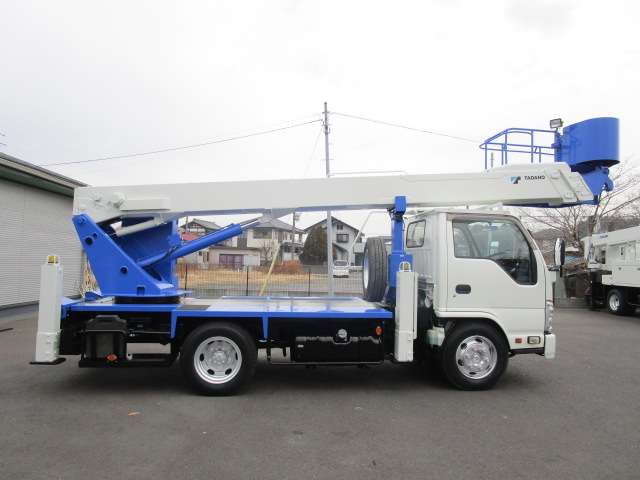 Isuzu Elf 5