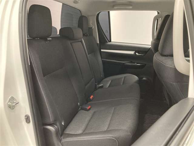 Toyota Hilux 11