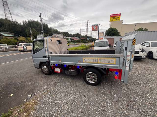 Mitsubishi Fuso Canter 9