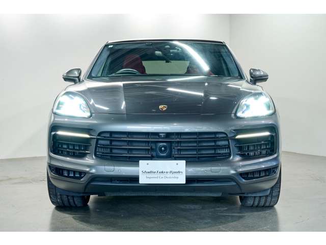 Porsche Cayenne Coupe 2