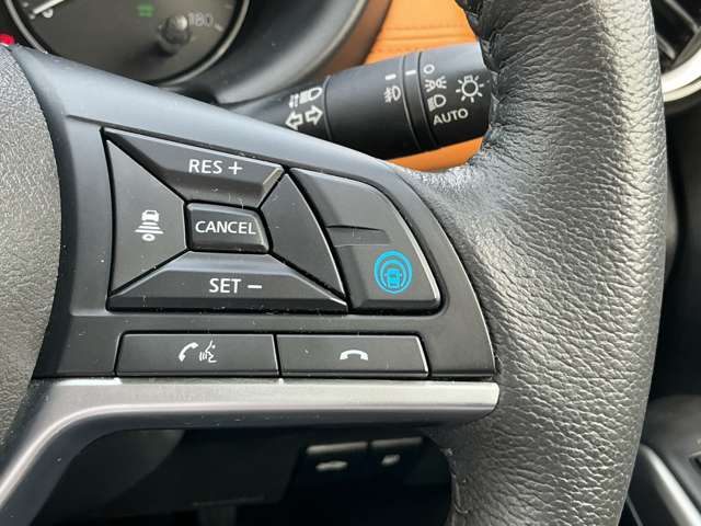 Nissan Kicks 5