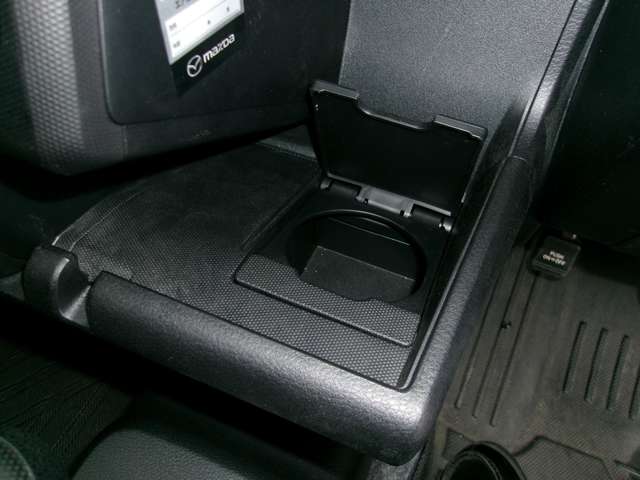 Mazda Familia Van 9