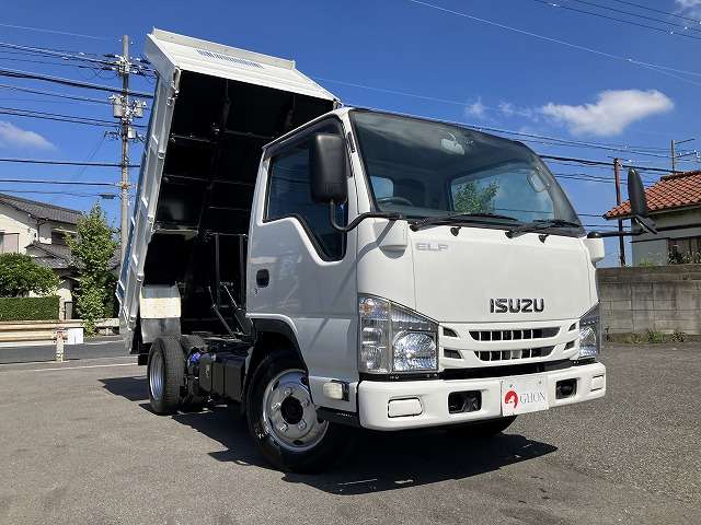 Isuzu Elf 3