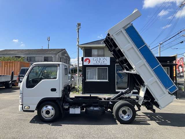 Isuzu Elf 4