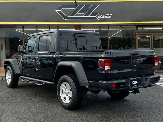 Jeep Gladiator 7