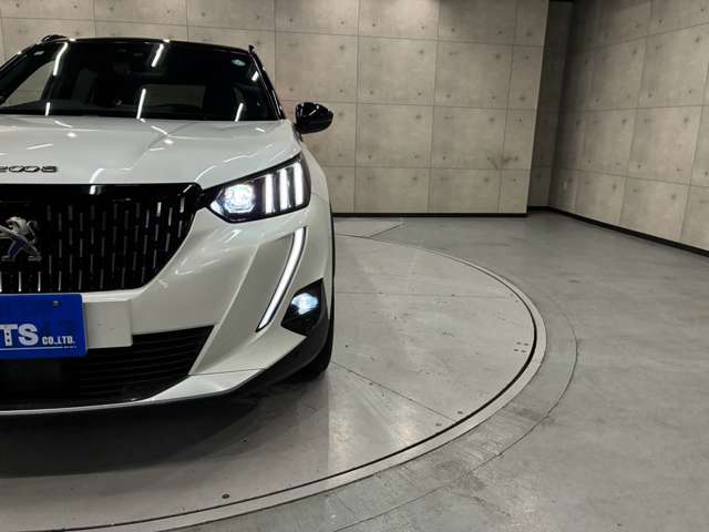 Peugeot SUV 2008 12