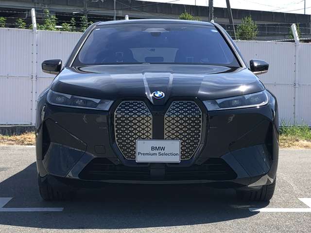 BMW iX 9