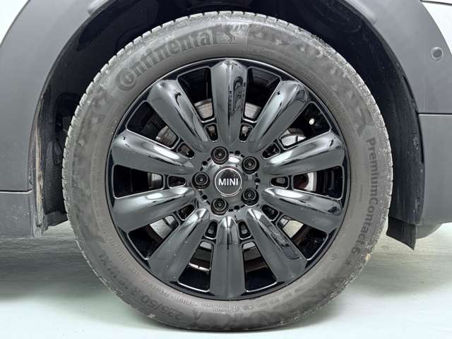 MINI Crossover 11