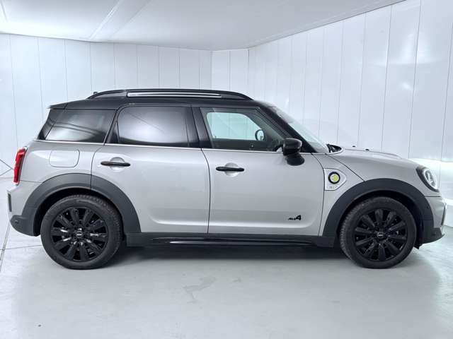 MINI Crossover 7