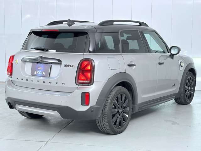 MINI Crossover 8