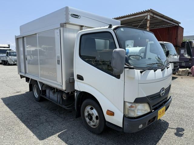 Hino Dutro 2