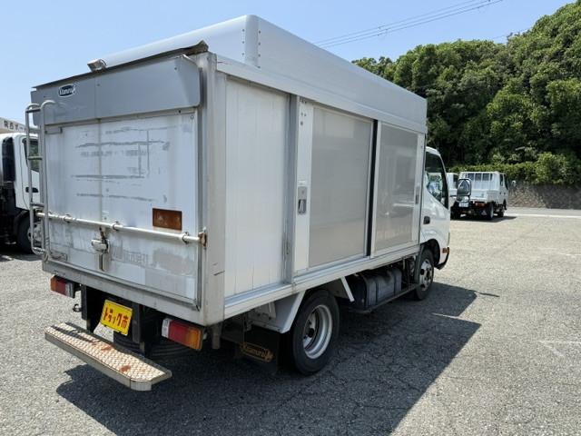 Hino Dutro 3