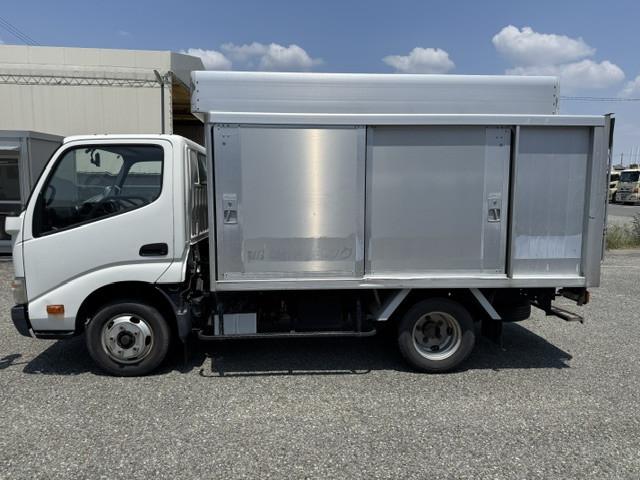 Hino Dutro 5