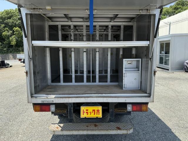 Hino Dutro 10