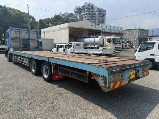 UD Trucks Quon 4