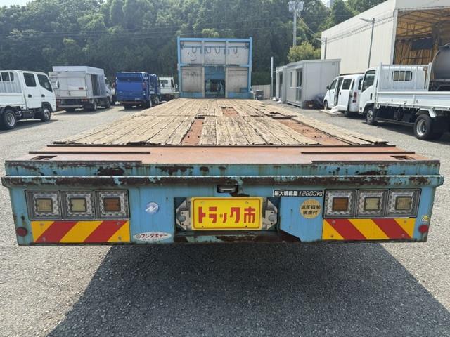 UD Trucks Quon 8