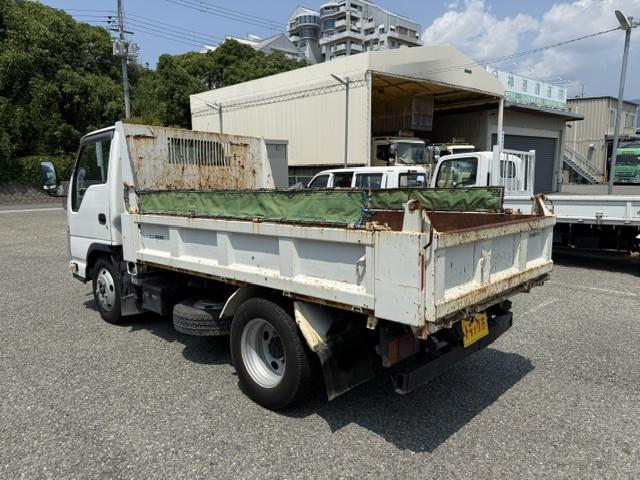 Isuzu Elf 4
