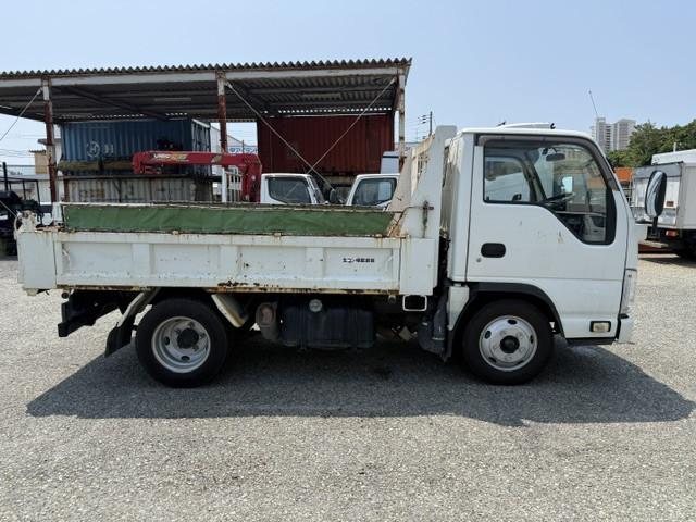 Isuzu Elf 6