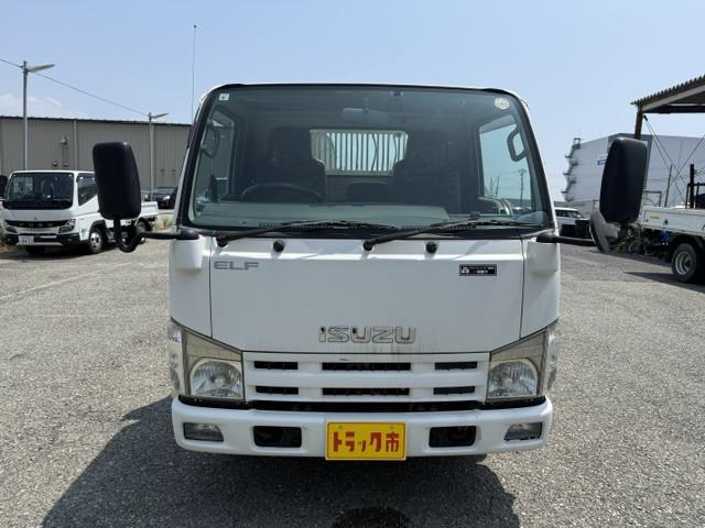 Isuzu Elf 7