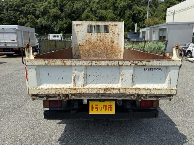 Isuzu Elf 8