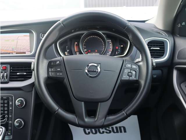 Volvo V40 Cross Country 12