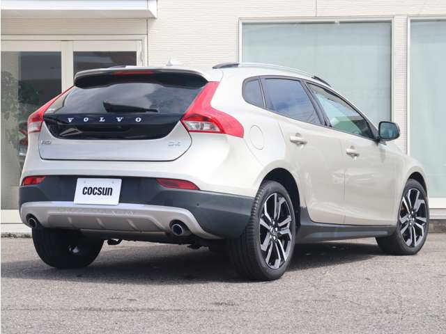 Volvo V40 Cross Country 8