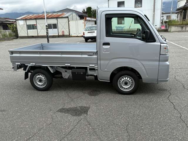 Daihatsu Hijet Truck 4
