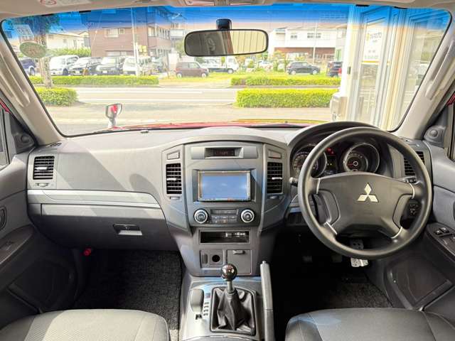 Mitsubishi Pajero 2