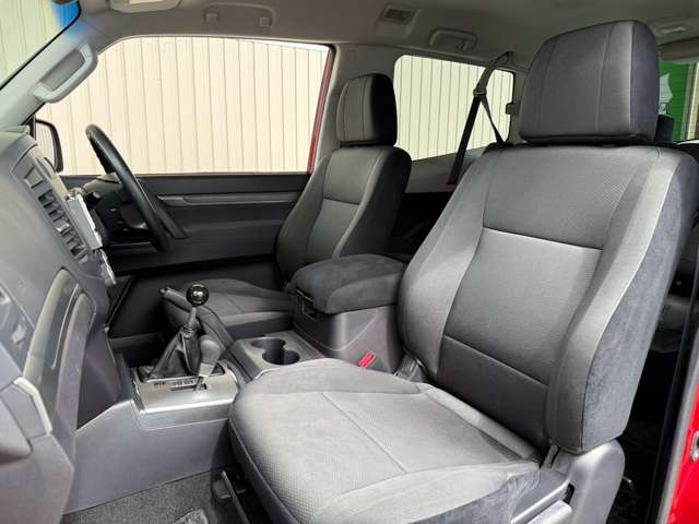Mitsubishi Pajero 7