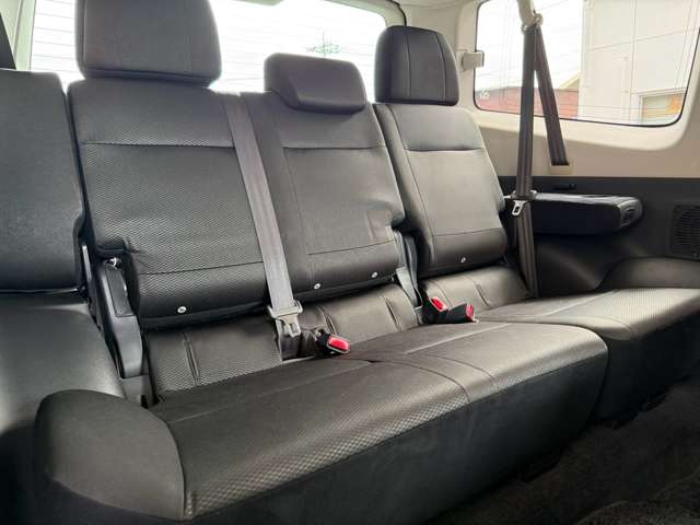 Mitsubishi Pajero 9