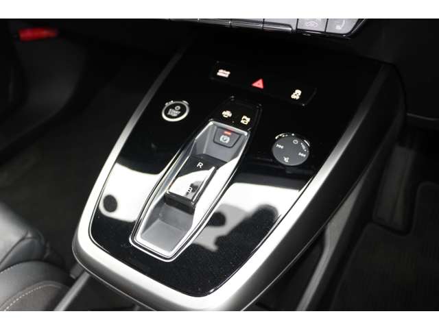 Audi Q4 e-tron 5