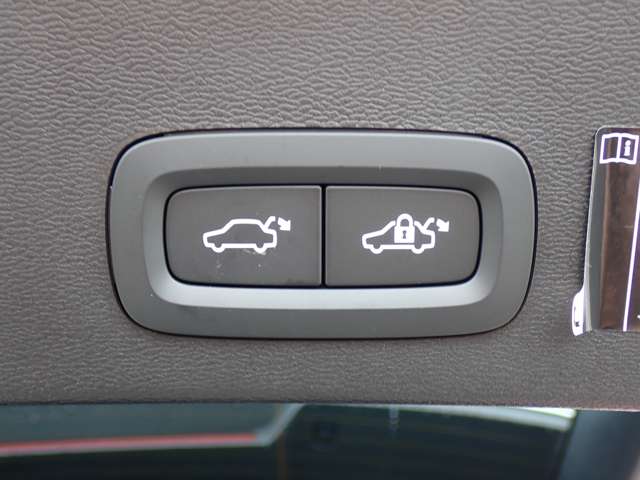 Volvo XC40 12