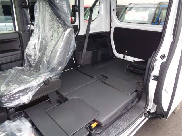Honda N-VAN 11