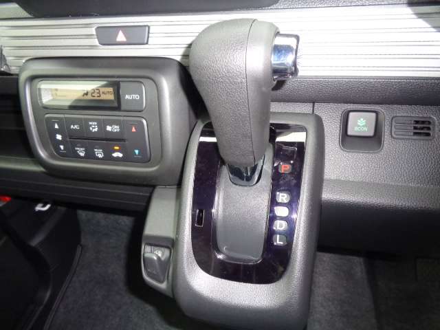 Honda N-VAN 6