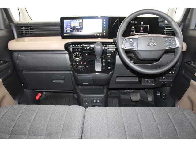 Mitsubishi Delica Mini 3