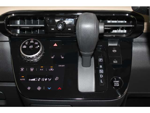 Mitsubishi Delica Mini 10