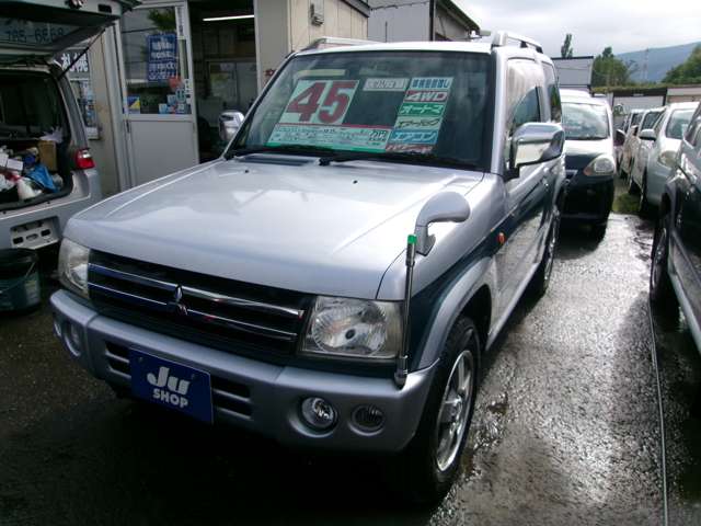Mitsubishi Pajero Mini 2