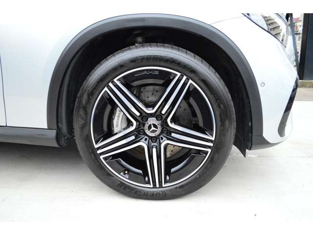 Mercedes-Benz GLC 11