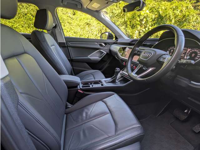 Audi Q3 9